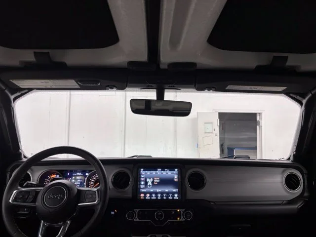 Used 2023 Black Jeep High Altitude image 10