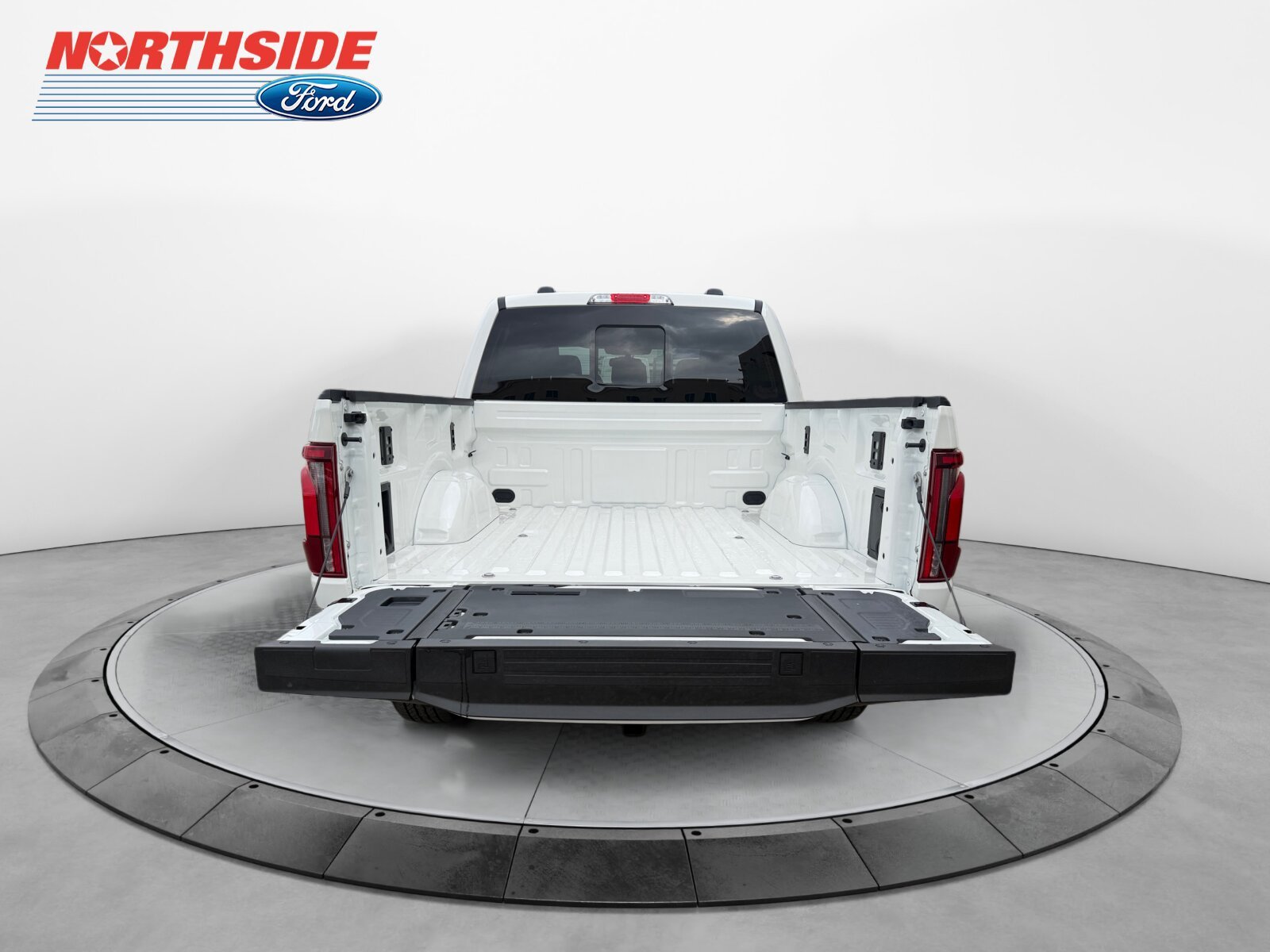 New 2026 Star White Metallic Tri-Coat Ford King Ranch image 19