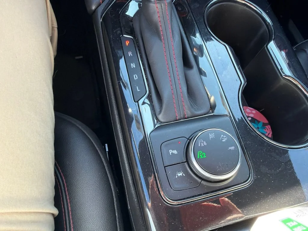 Used 2020 BLACK Chevrolet RS image 12