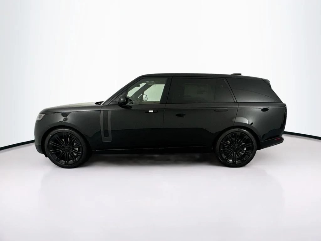 New 2026 Santorini Black Land Rover SE image 8