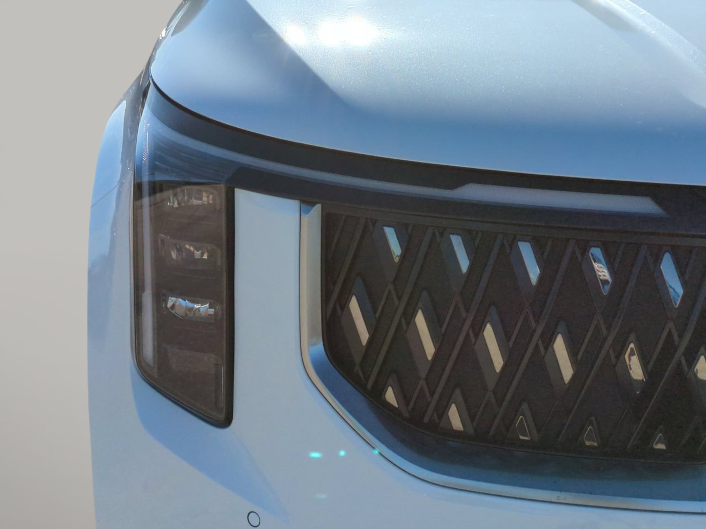 New 2026 Snow White Pearl Kia LXS image 30