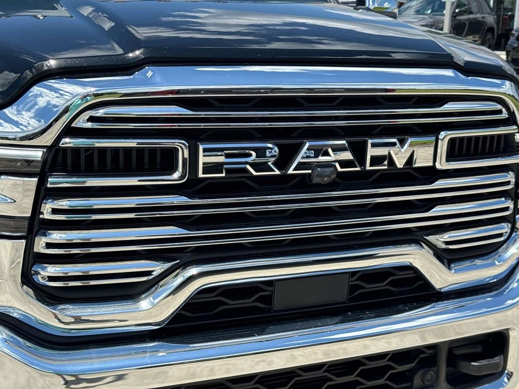 New 2026 Diamond Black Crystal Pearl-Coat Exterior Paint RAM Laramie image 8