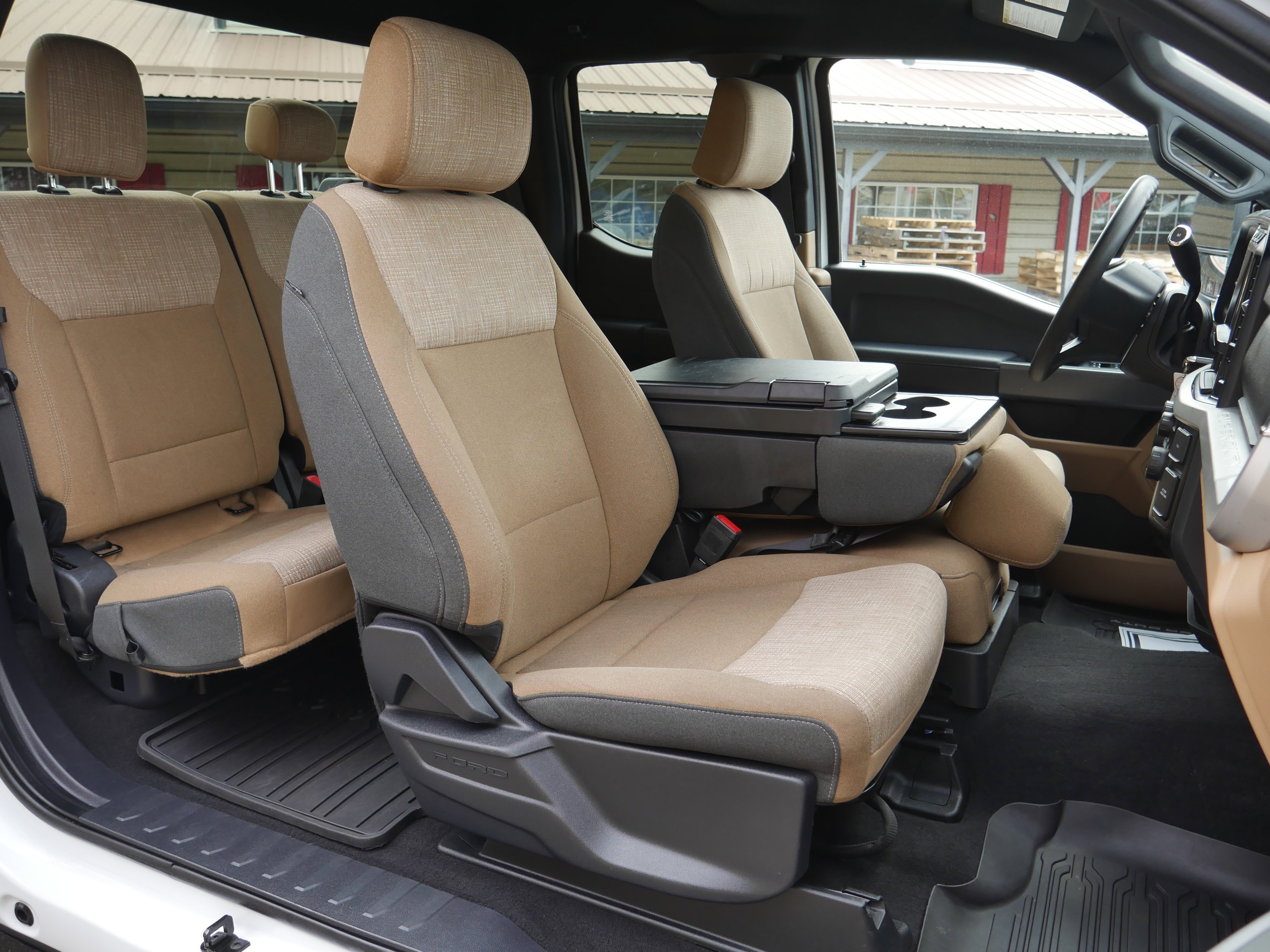 2024 Ford F-350 Super Duty XLT - Photo 26
