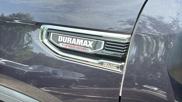 Used 2022 TITANIUM RUSH METALLIC GMC SLT image 38