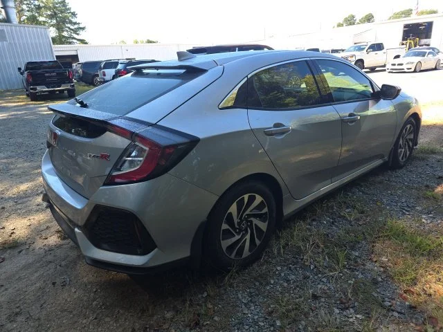 Used 2018  Honda LX image 5