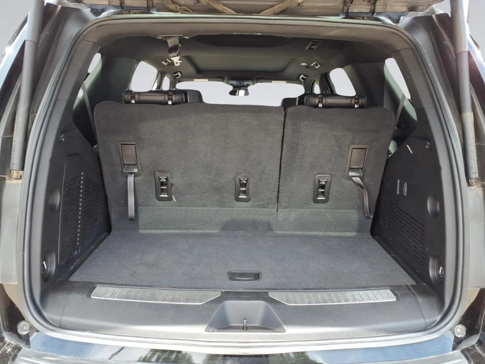 Used 2023 BLACK Chevrolet RST image 9