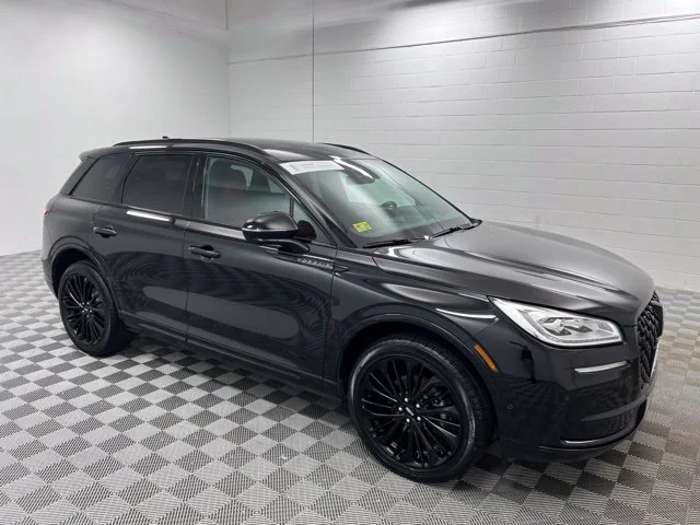 Used 2023 Black Lincoln Reserve image 4