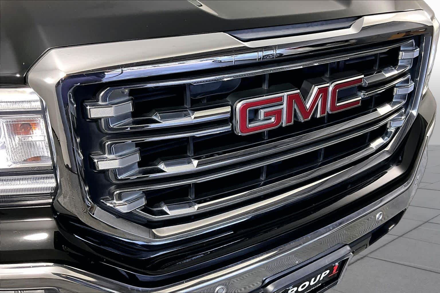 Used 2018 Onyx Black GMC SLT image 26