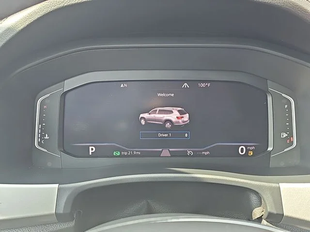 Used 2019 Black Volkswagen SEL image 12