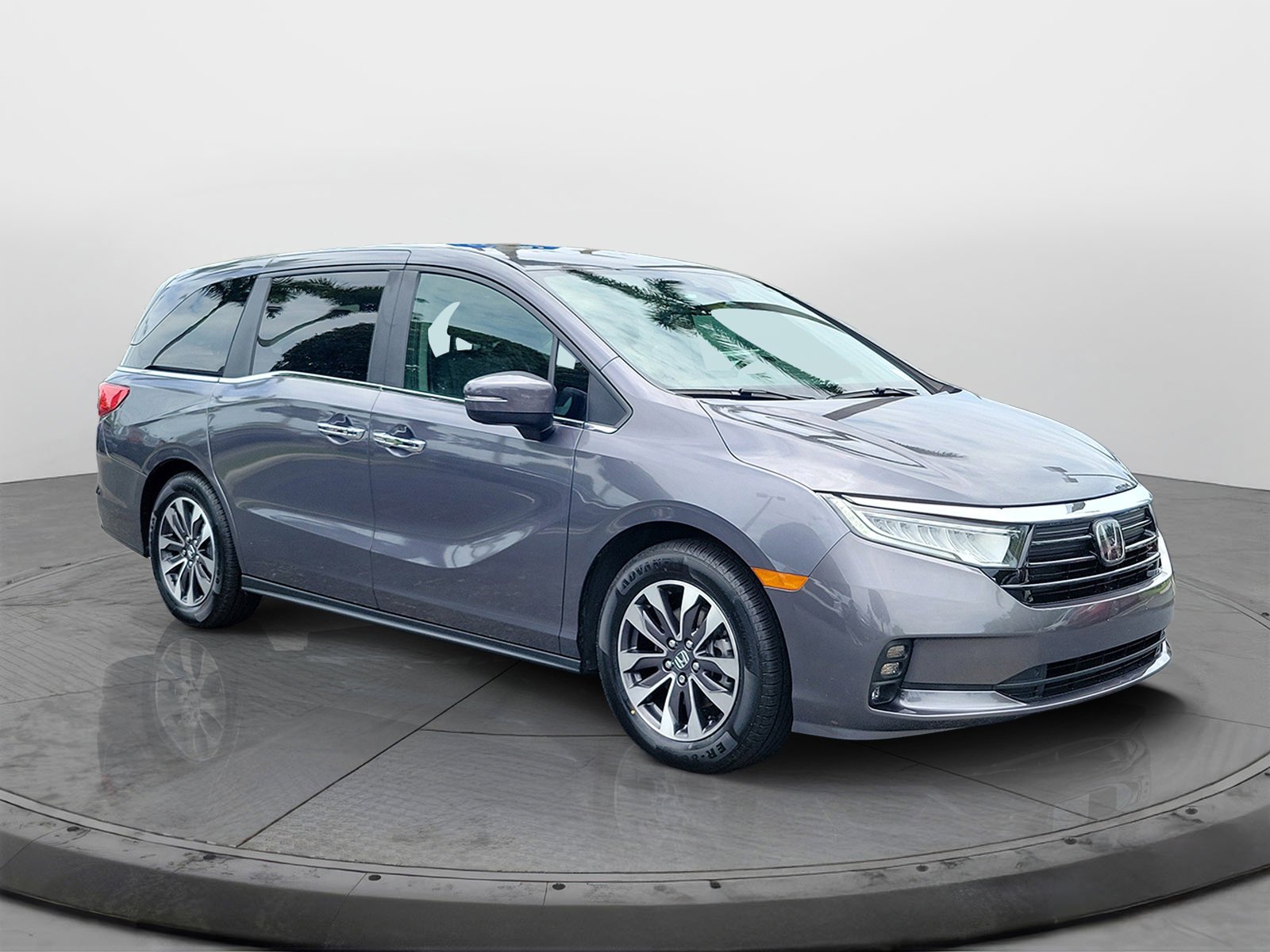 Certified Used 2024 Modern Steel Metallic Honda EX-L image 31