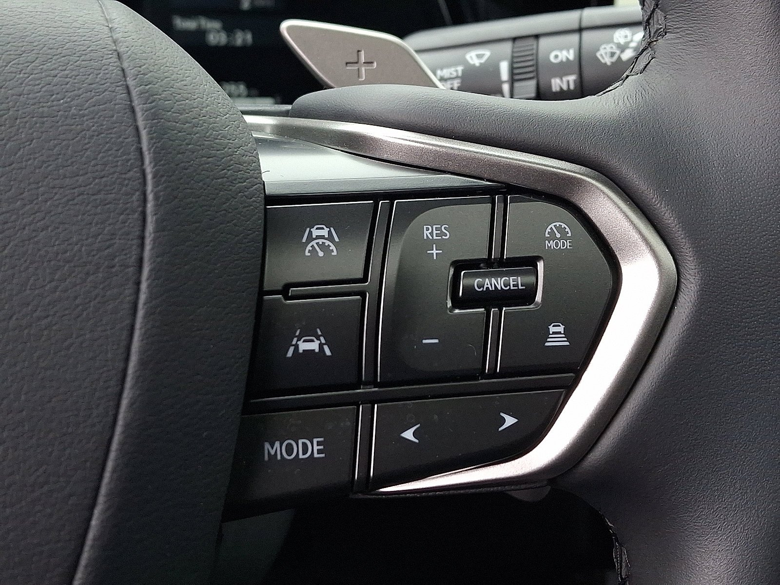 2025 Lexus RX 350 - Photo 21