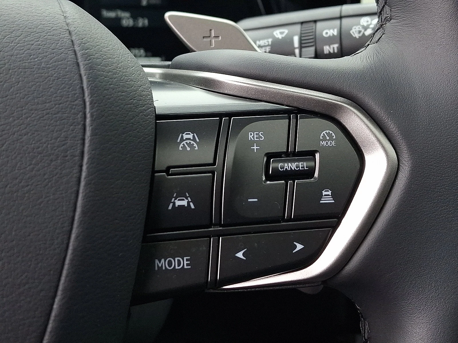 2025 Lexus RX 350 - Photo 21