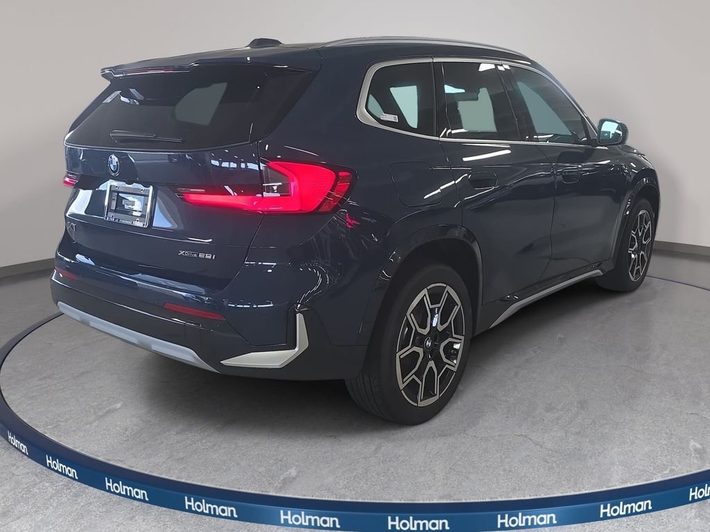 New 2026 Night Dusk Blue Metallic BMW xDrive28i image 4