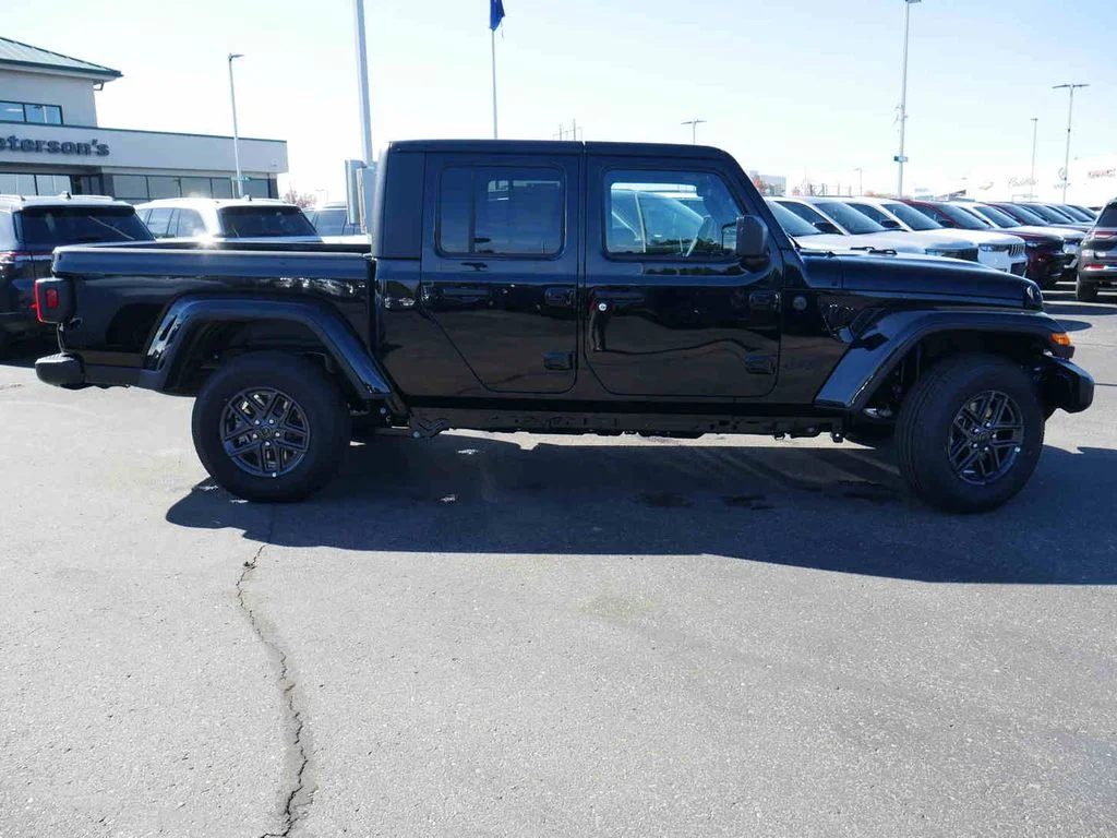 2025 Jeep Gladiator Sport S - Photo 22