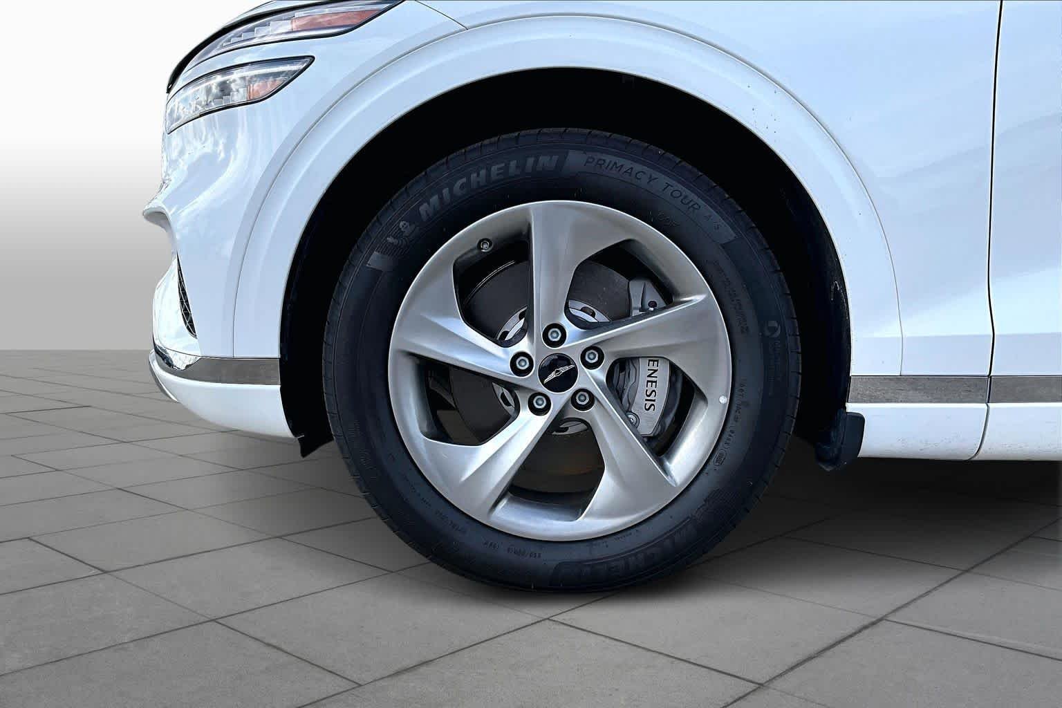 2026 GENESIS GV70 Standard - Photo 11