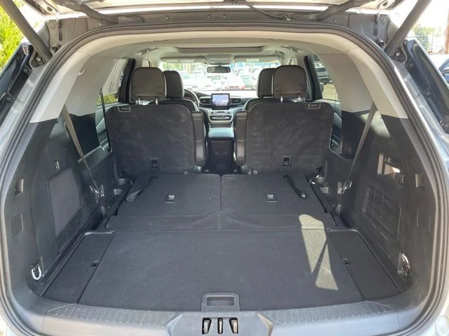 Used 2024 Silver Ford XLT image 61