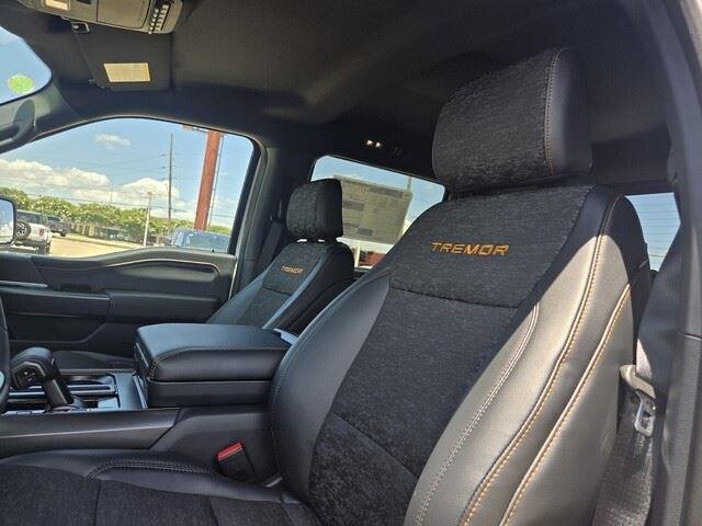 New 2026 Oxford White Ford Tremor® image 13
