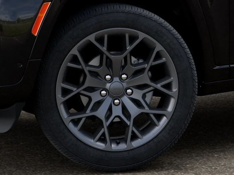New 2026 Diamond Black Crystal Pearl-Coat Exterior Paint Jeep Summit image 8
