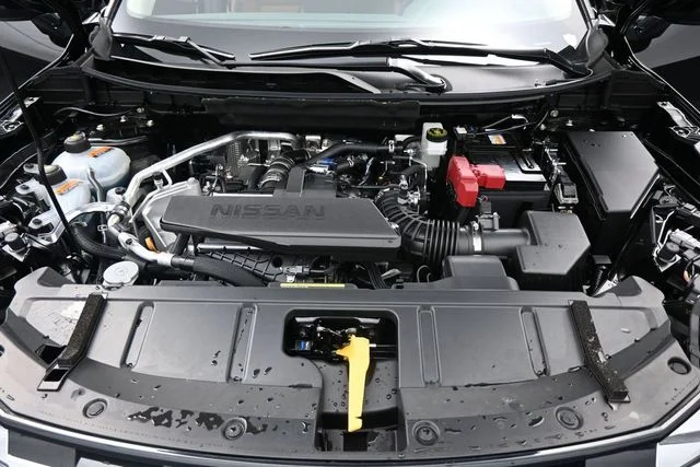 New 2026 Super Black Nissan Platinum image 33