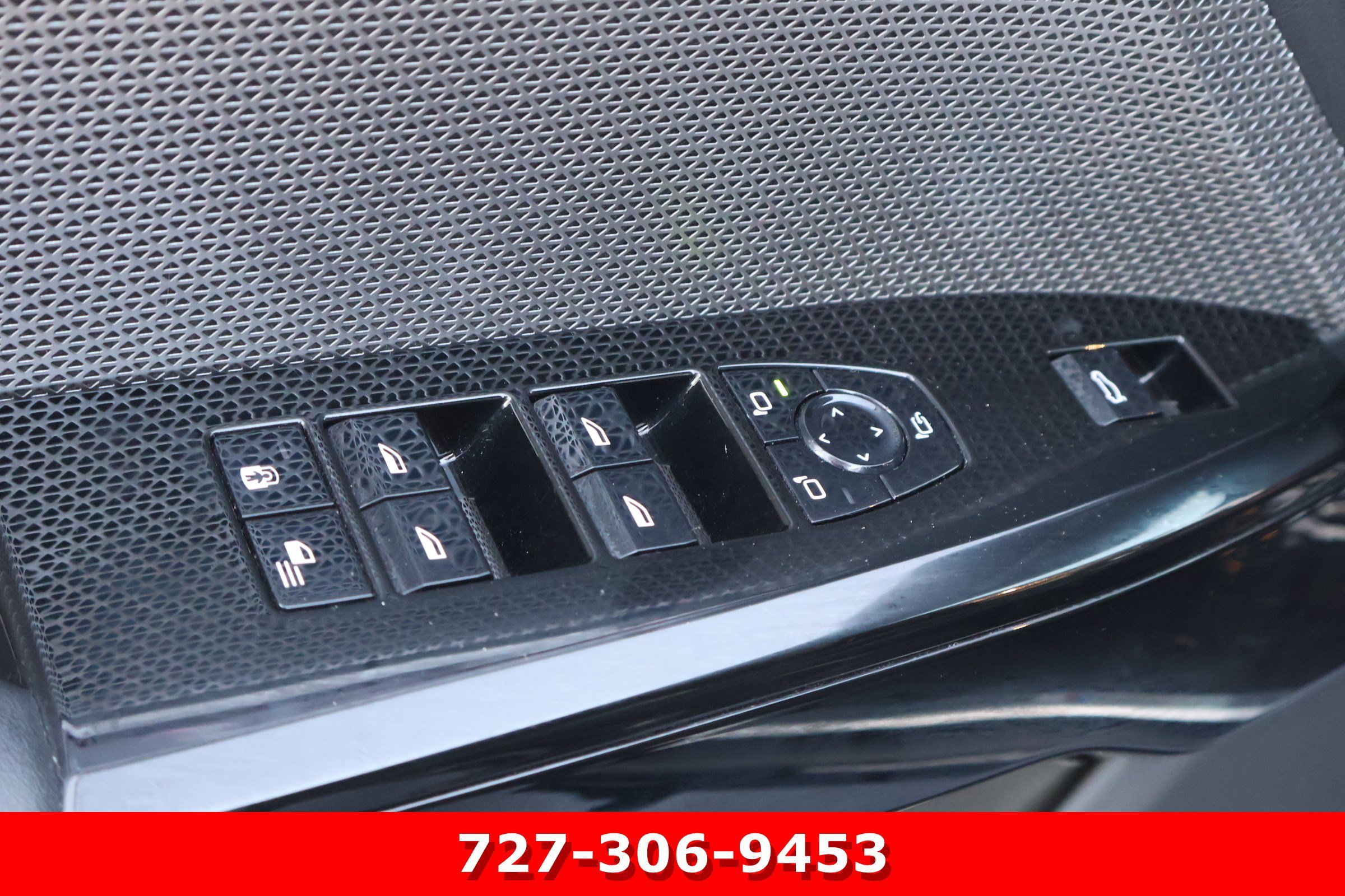 Used 2026 Carbon Black Metallic BMW 740i image 17