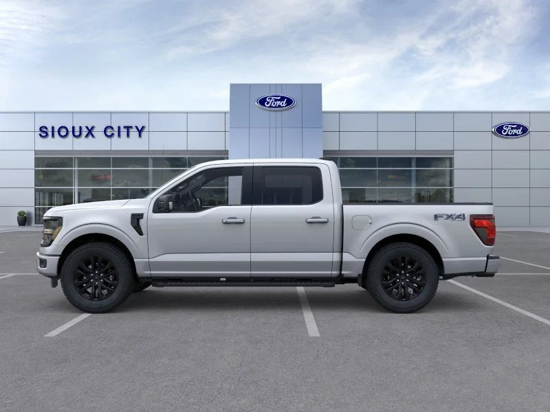 New 2026 Iconic Silver Metallic Ford XLT image 3