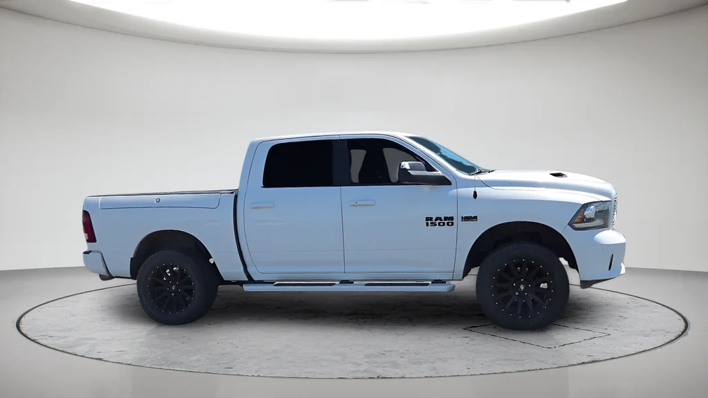 Used 2018 White Ram Sport image 4