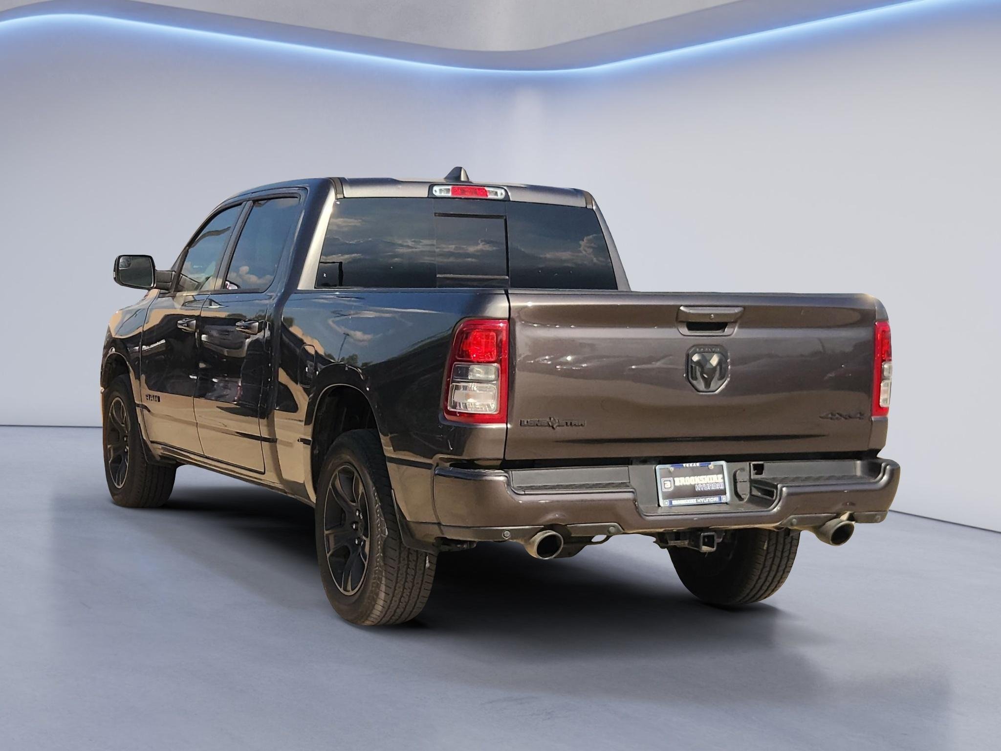 Used 2022 Granite Crystal Metallic Clearcoat Ram Lone Star image 8