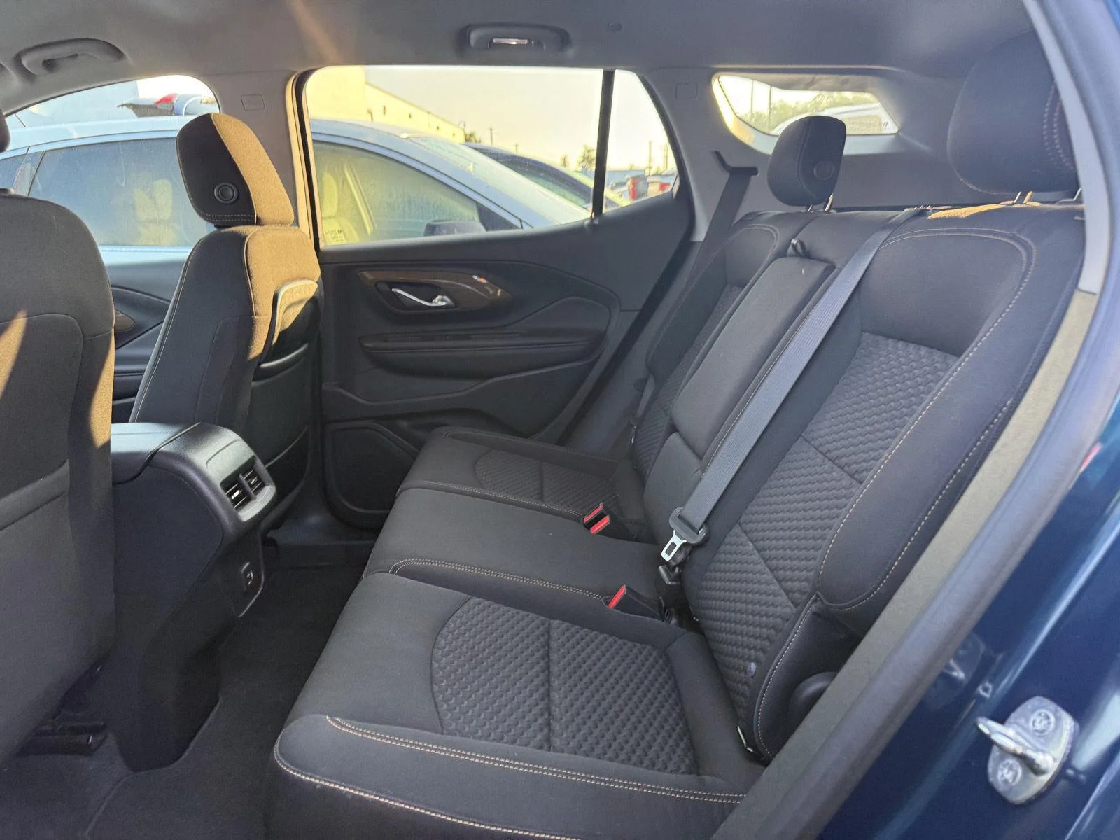 Used 2020 BLUE EMERALD METALLIC GMC SLE image 11