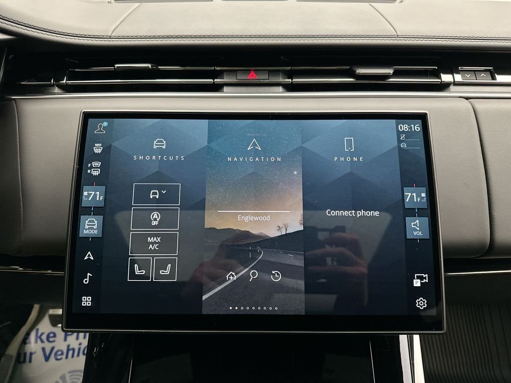 Used 2025 Carpathian Gray Premium Metallic Land Rover Autobiography image 18