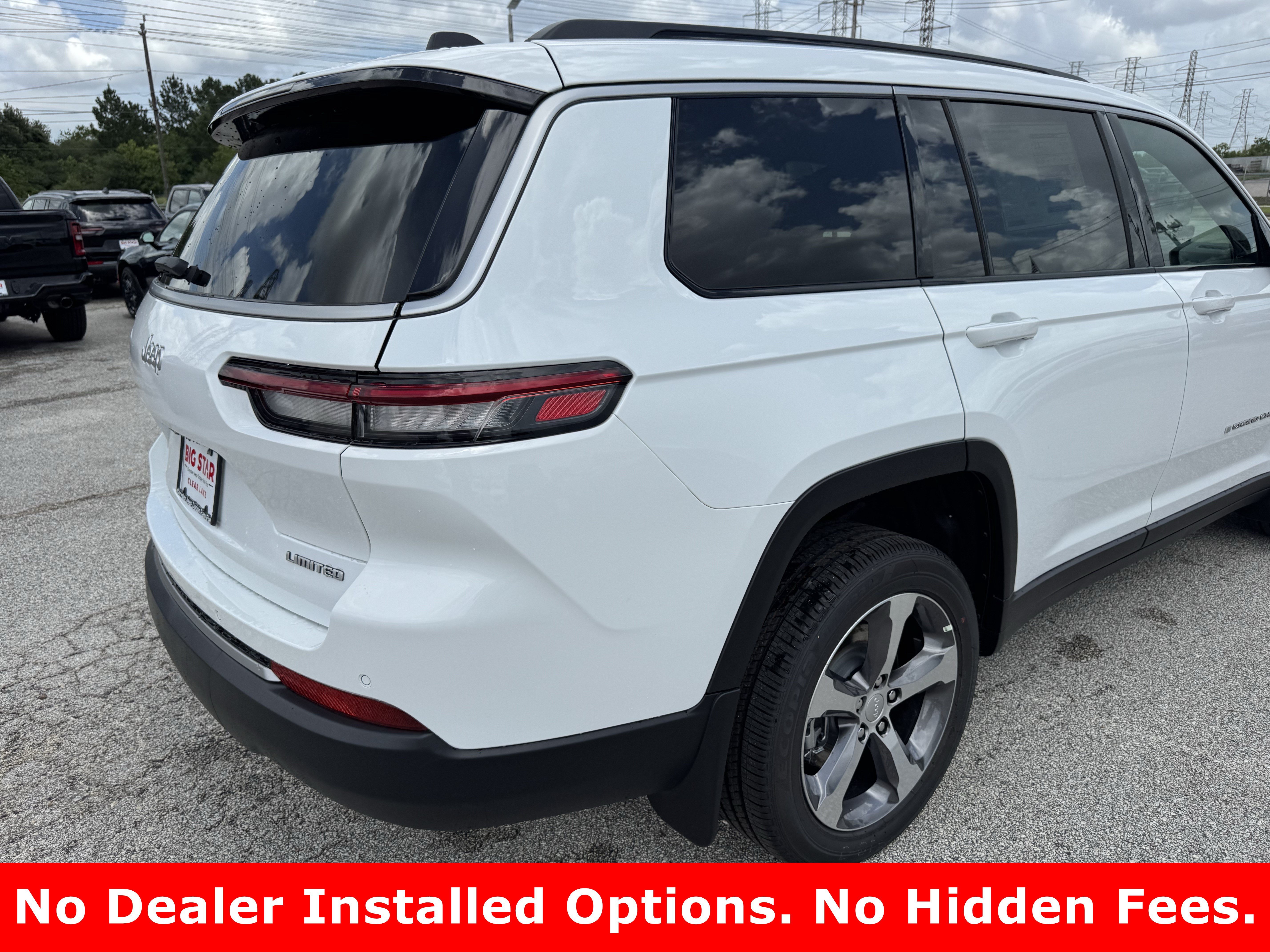 New 2026 Bright White Clear-Coat Exterior Paint Jeep Limited image 7