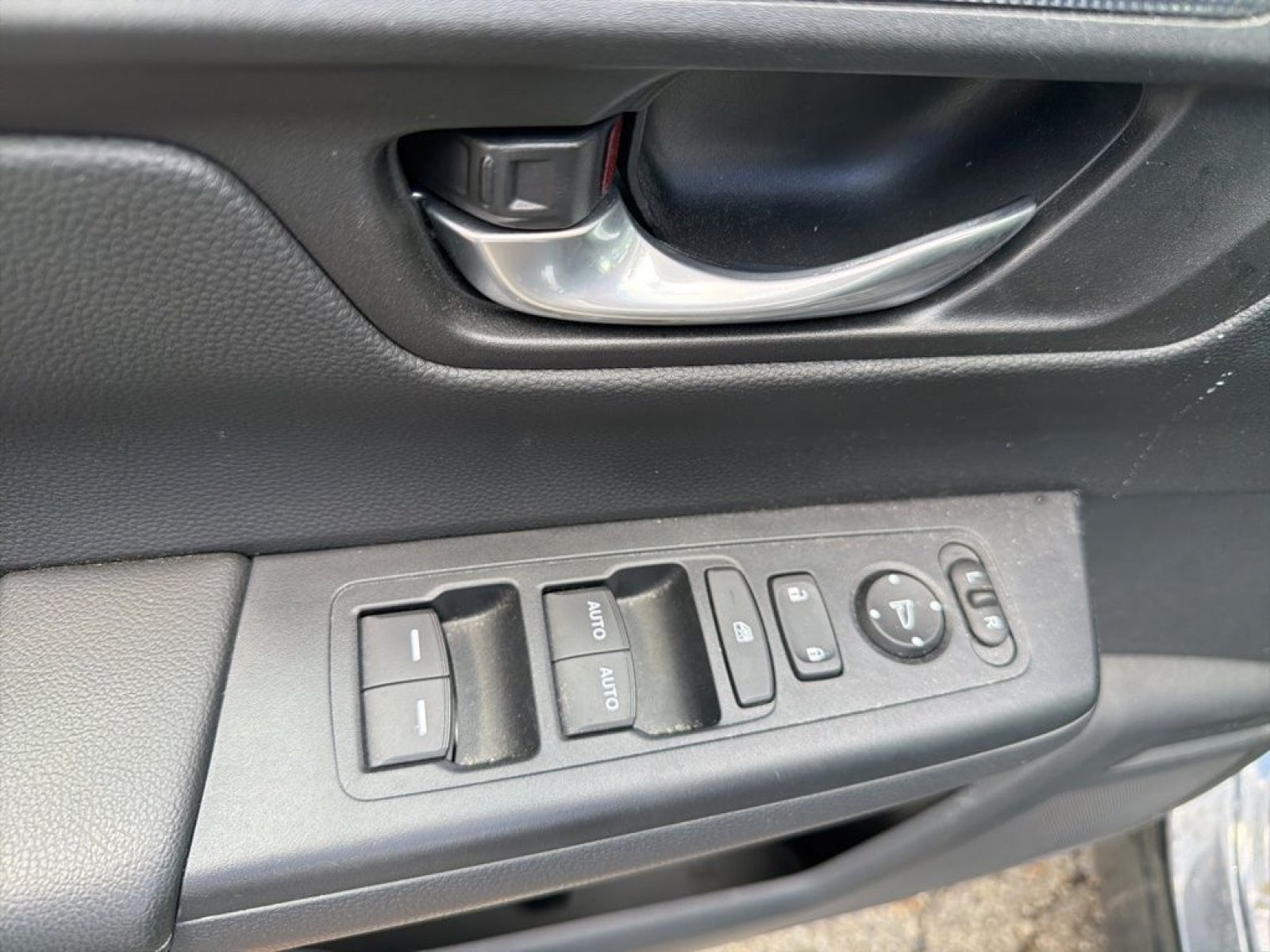 2024 Honda CR-V EX - Photo 9