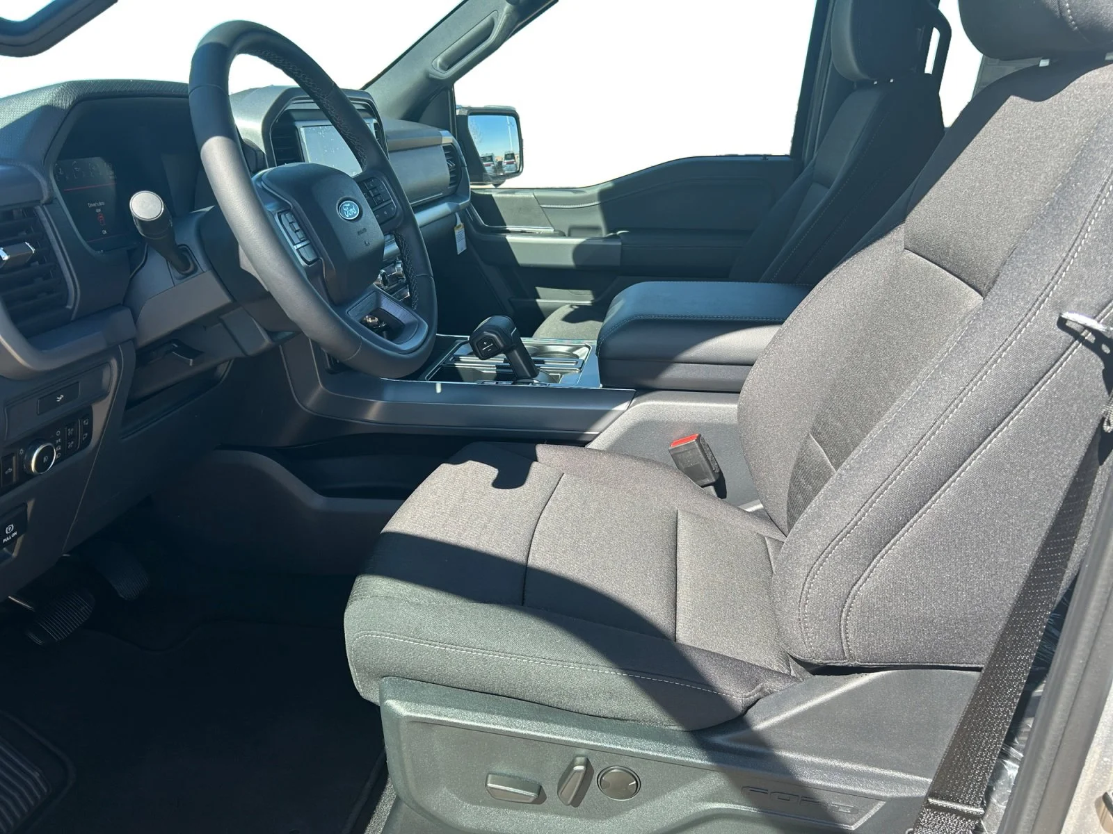 New 2026 Iconic Silver Metallic Ford XLT image 14