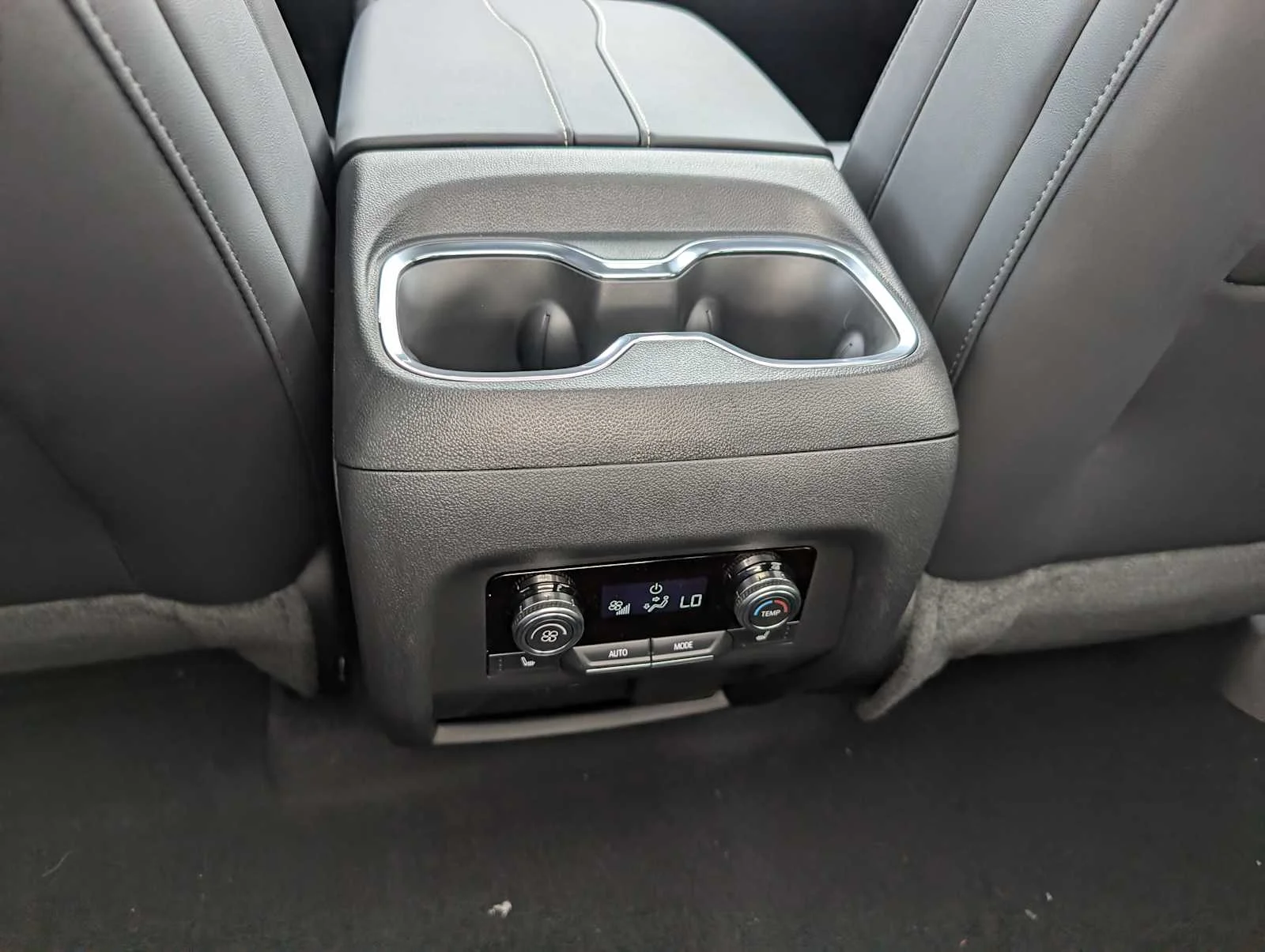 New 2027 Sterling Metallic GMC Elevation image 17