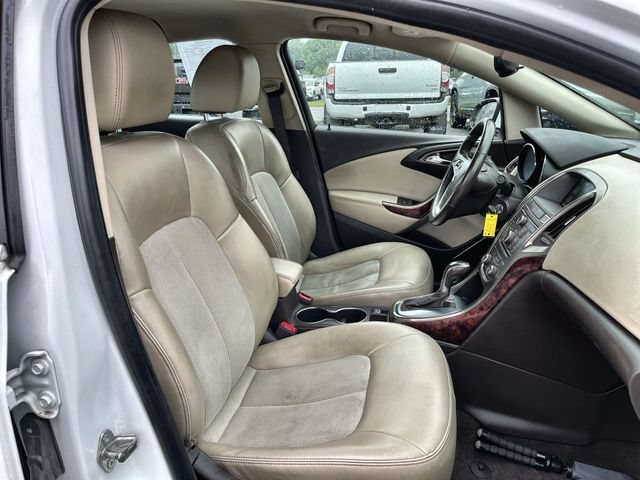Used 2013 SUMMIT WHITE Buick BASE image 25