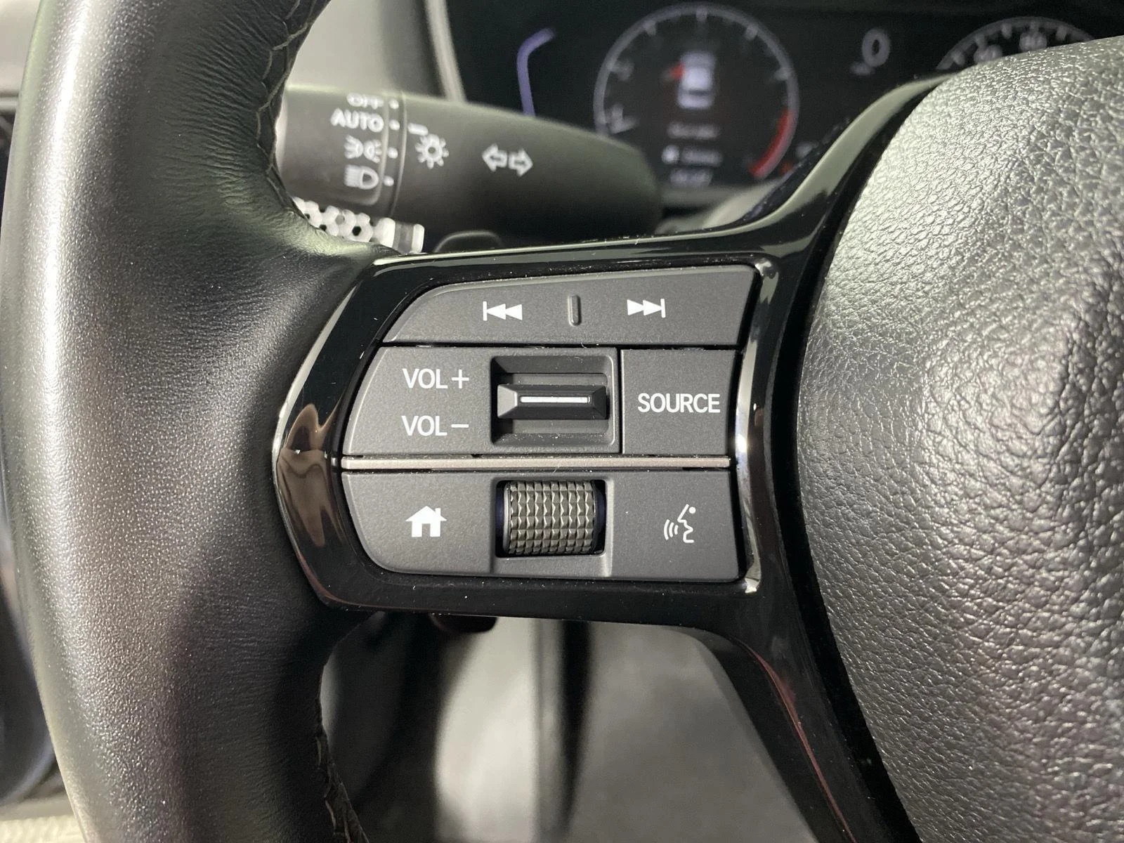 Used 2023 Sonic Gray Pearl Honda Sport image 14