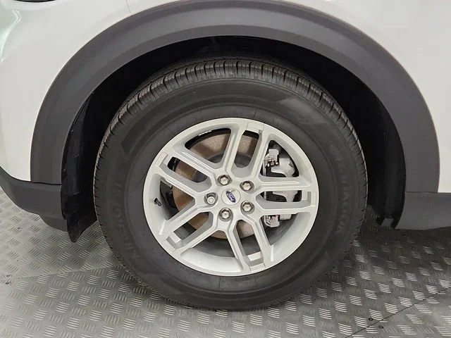 New 2026 Star White Metallic Tri-Coat Ford Active image 19