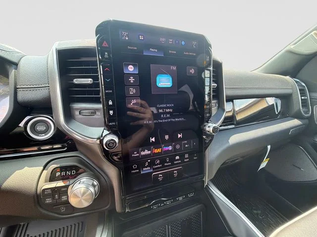 New 2026 Granite Crystal Metallic Clear-Coat Exterior Paint RAM Laramie image 22