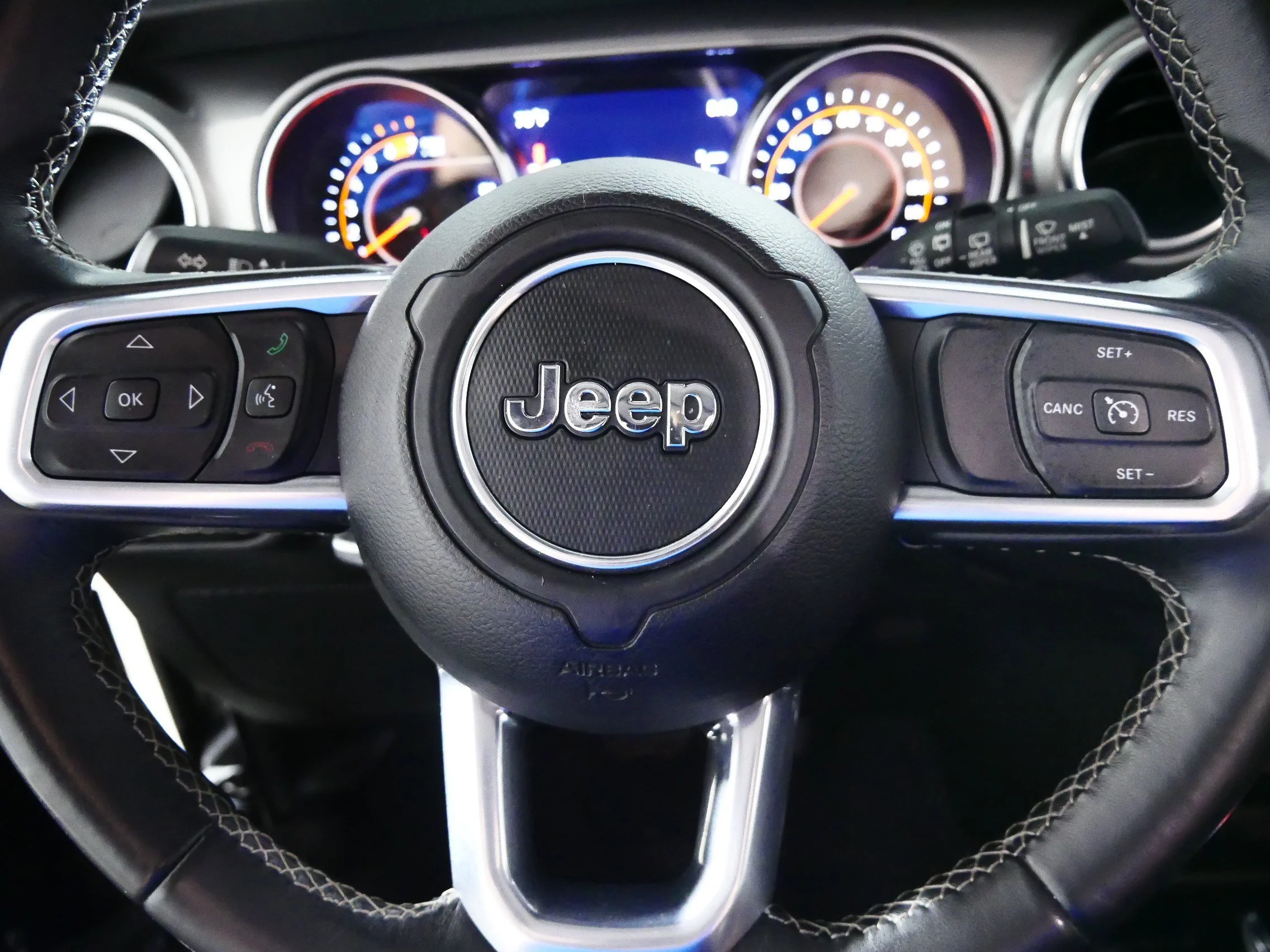 Used 2019 Black Clearcoat Jeep Sahara image 25
