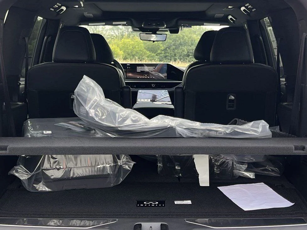 New 2027 2T RADIANT WHIT INFINITI Sport 4WD image 26