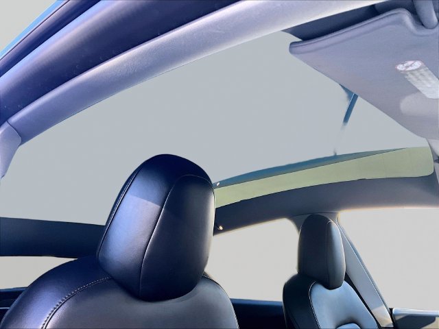 Used 2022 Gray Tesla Long Range image 18