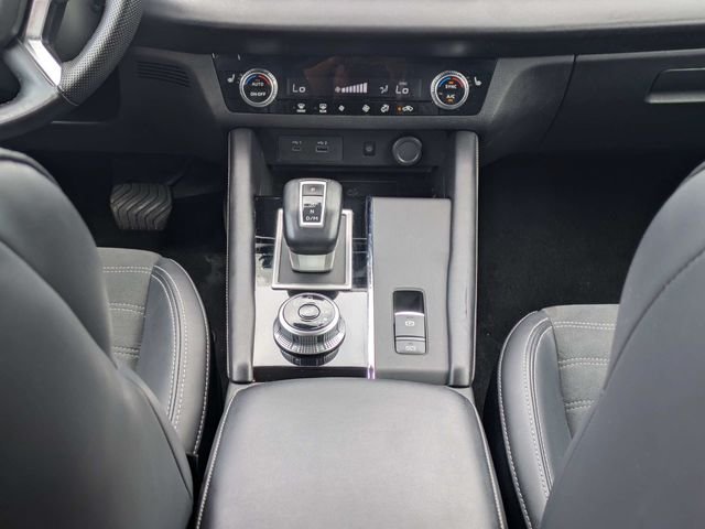 Used 2024 Gray Mitsubishi SE image 20