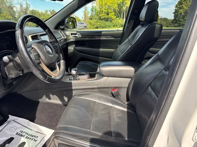 Used 2015 White Jeep Overland image 16