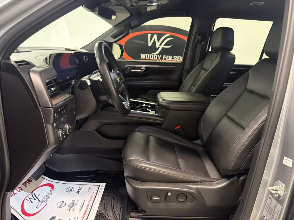 Used 2025 Sterling Gray Metallic Chevrolet LT image 13