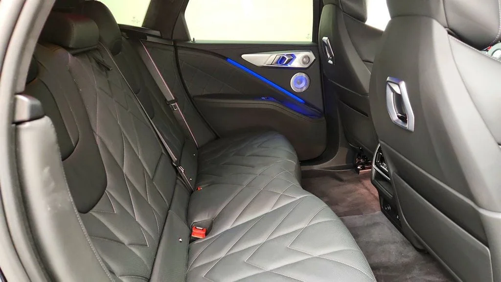 Used 2025 Carbon Black Metallic BMW SAV w/ Bowers & Wilkins Diamond Surround Sound image 25