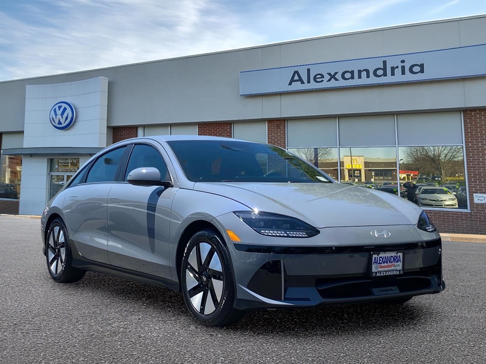 2023 Hyundai Ioniq 6 SE AWD's photo