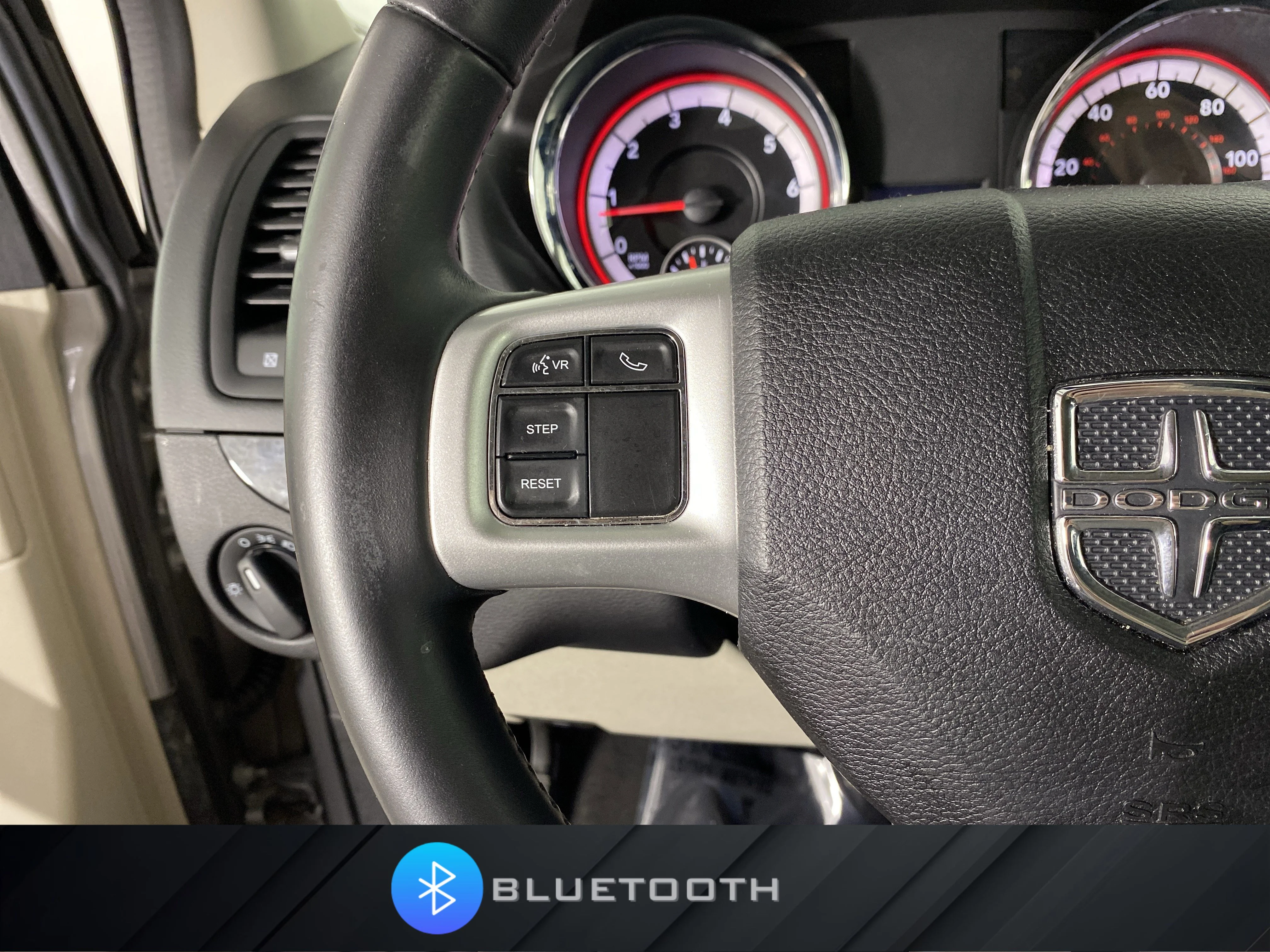 Used 2017 Billet Clearcoat Dodge SE image 21