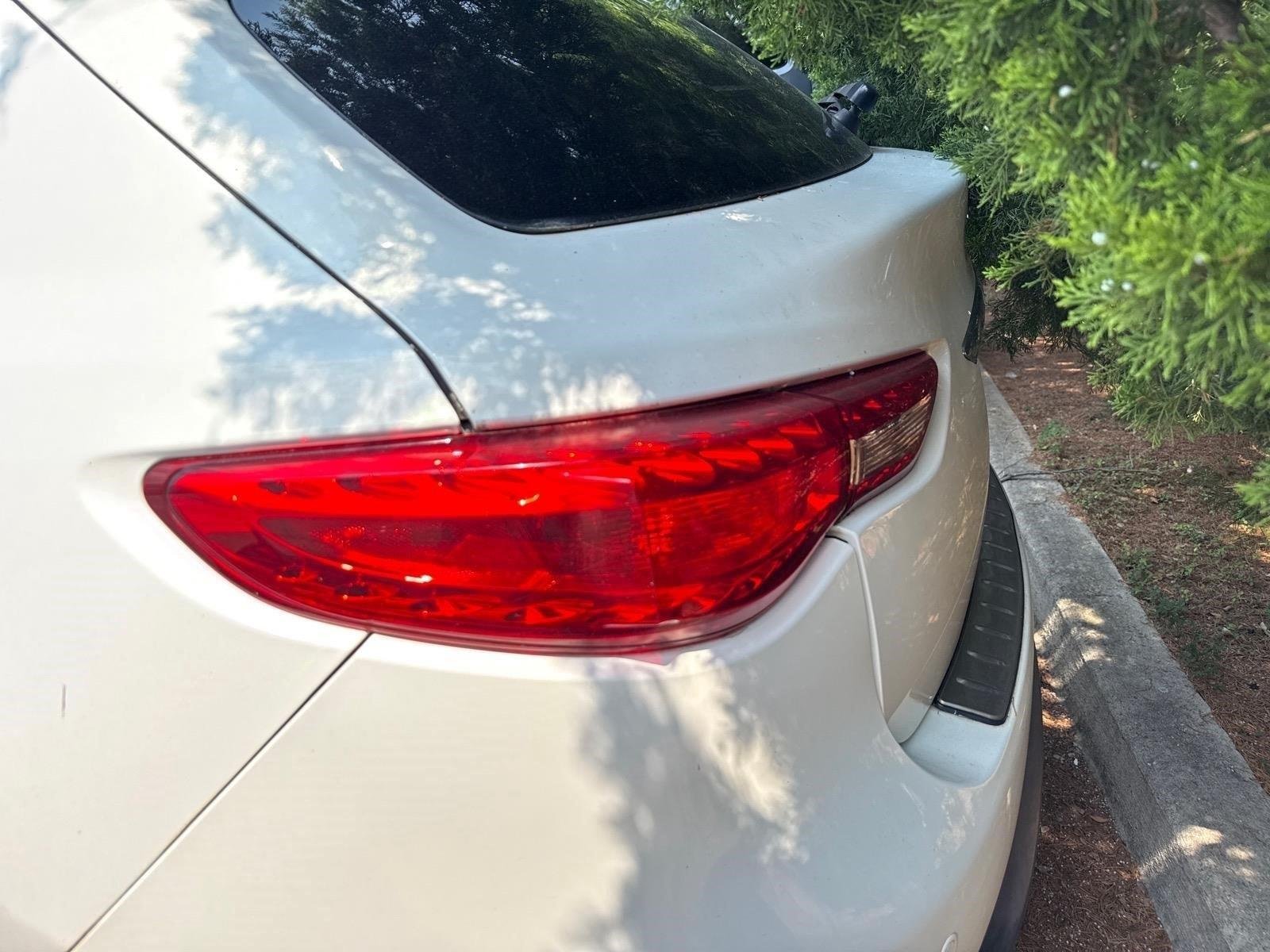 Used 2013 Moonlight White INFINITI  image 8