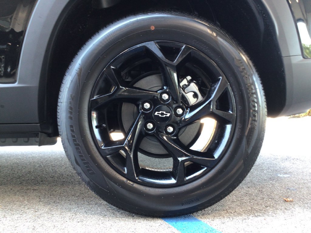2026 Chevrolet Trax LT - Photo 18