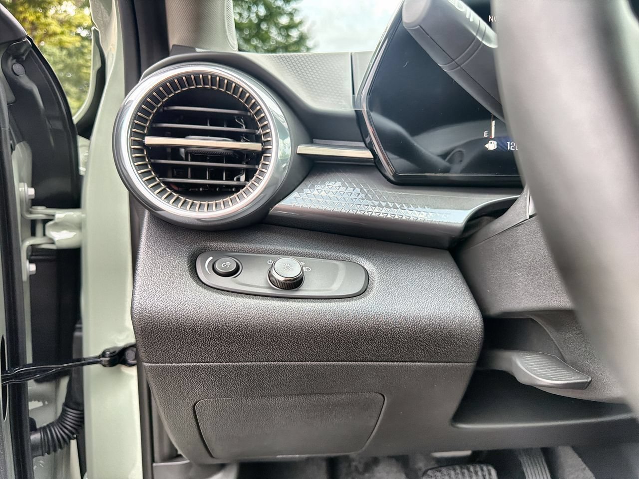 2026 Chevrolet Trax Activ - Photo 15