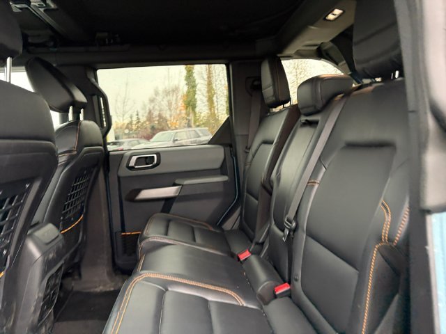 Used 2023 Green Ford  image 22